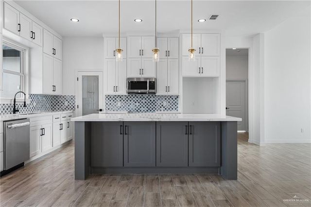 1869 Sam Circle, Harlingen, TX 78552