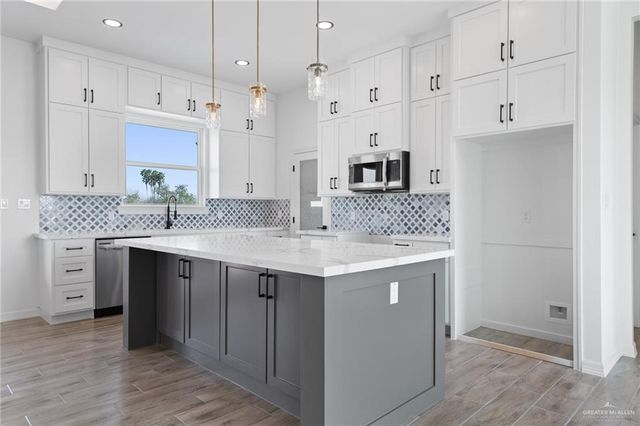 1869 Sam Circle, Harlingen, TX 78552