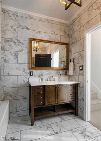 1417 W 77th Street, Cleveland, OH 44102