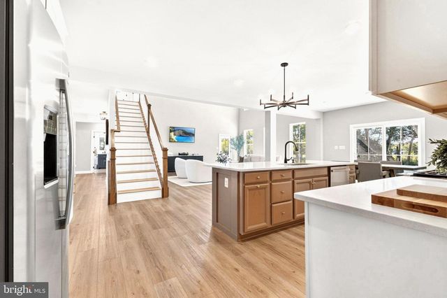 6748 HIGHLANDER CT, Warrenton, VA 20187