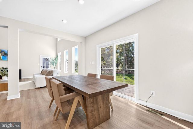 6748 HIGHLANDER CT, Warrenton, VA 20187