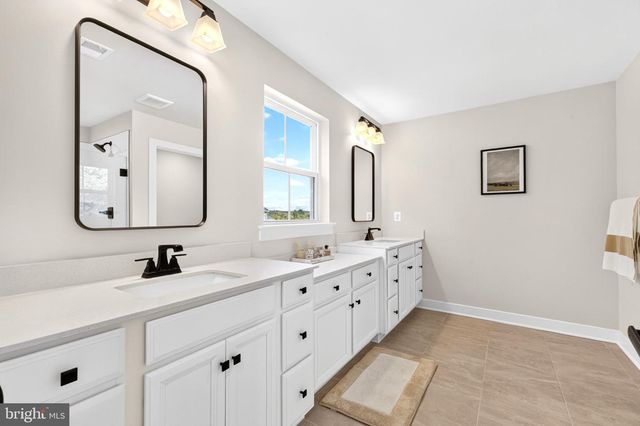 6748 HIGHLANDER CT, Warrenton, VA 20187