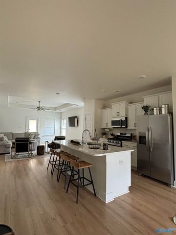 6018 Margie Collins Drive, Owens Cross Roads, AL 35763
