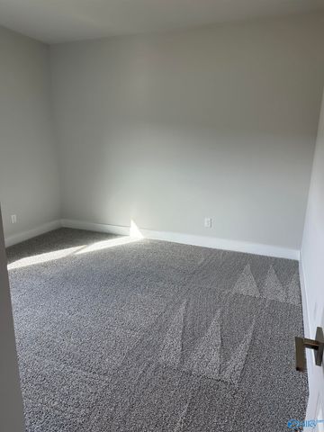 6018 Margie Collins Drive, Owens Cross Roads, AL 35763