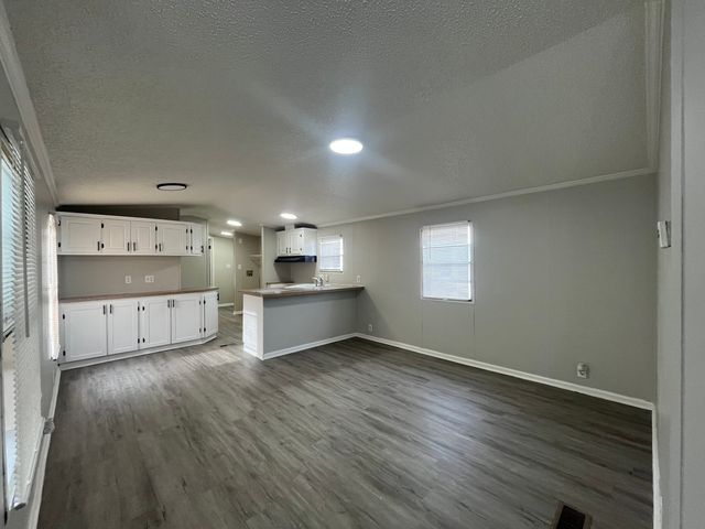 9001 S Cicero Avenue S 126, Oak Lawn, IL 60453