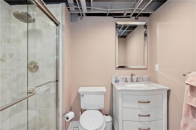 3223 W 67th Street, Mission Hills, KS 66208