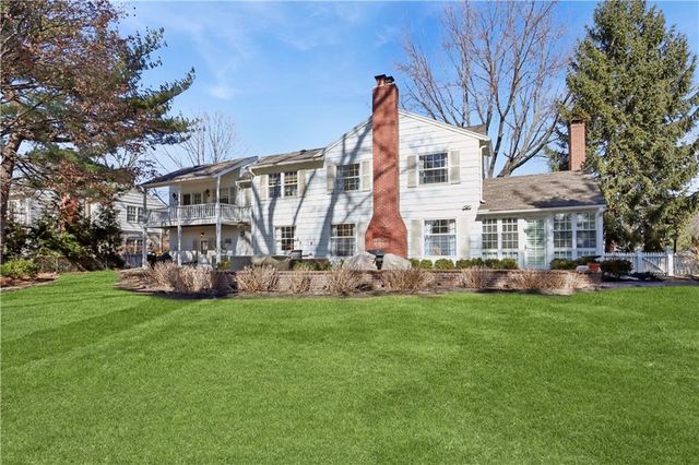 3223 W 67th Street, Mission Hills, KS 66208