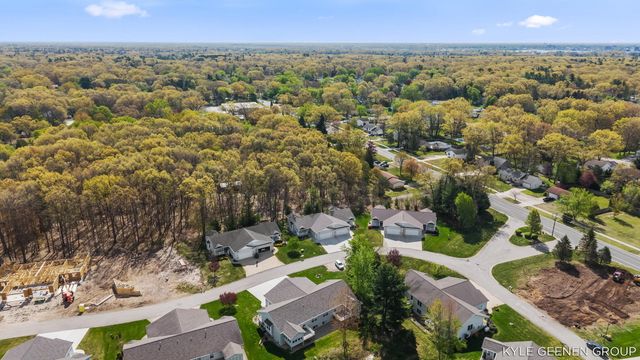 1448 E Addison Way, Muskegon, MI 49445