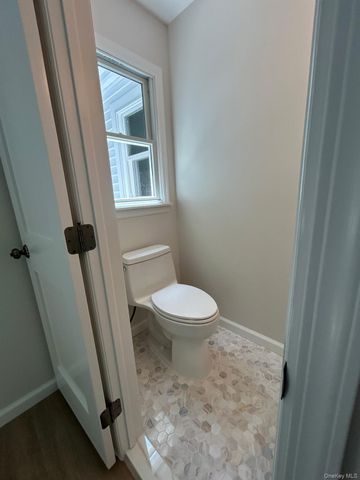 192 Iceland Drive, South Huntington, NY 11746