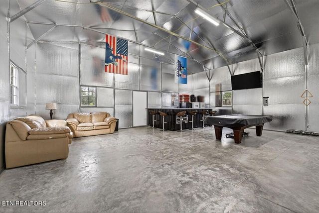 188 PAPERMILL ROAD Rd, Quebeck, TN 37579