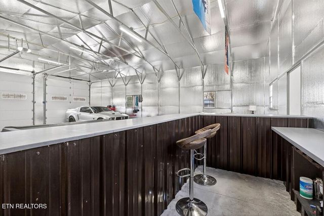 188 PAPERMILL ROAD Rd, Quebeck, TN 37579