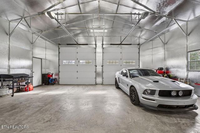 188 PAPERMILL ROAD Rd, Quebeck, TN 37579