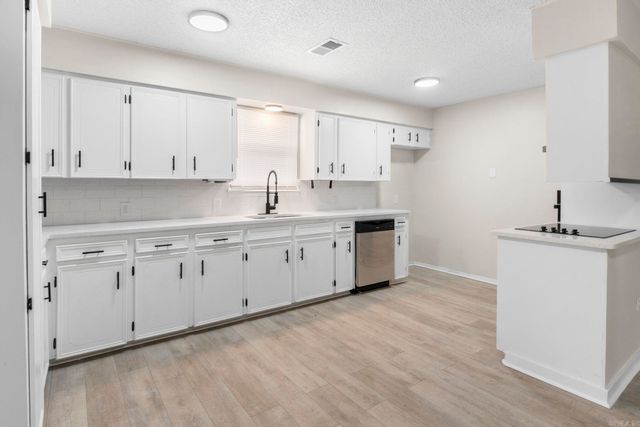 8563 Renee Circle, Benton, AR 72019