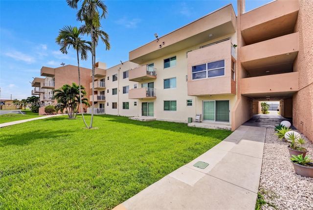10300 Coral Way C25, Miami, FL 33165