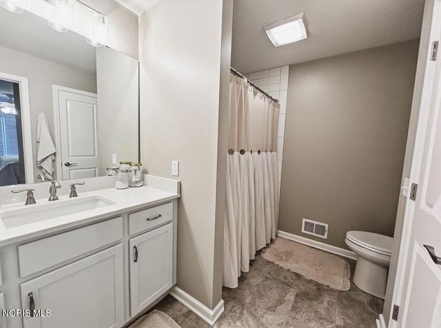 5707 Chardonnay Drive, Toledo, OH 43615