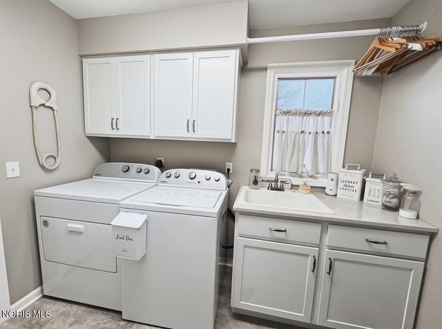 5707 Chardonnay Drive, Toledo, OH 43615