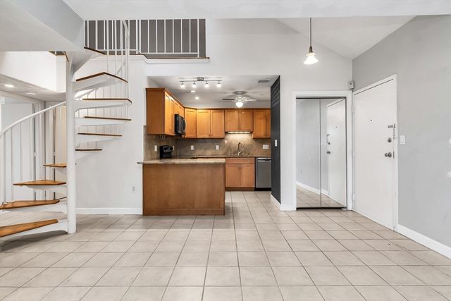 21 Margin Street 33, Lynn, MA 01905