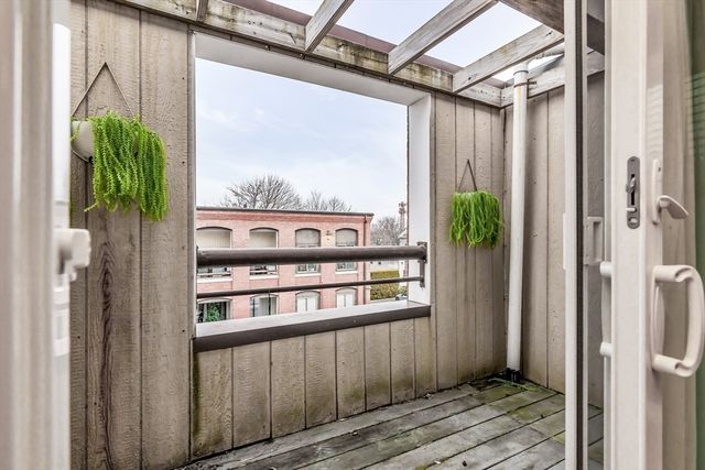 21 Margin Street 33, Lynn, MA 01905