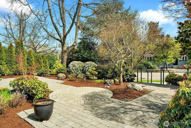 2209 38th Place E, Seattle, WA 98112