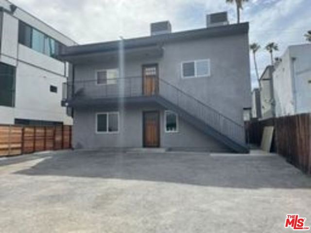 817 N Harvard Boulevard, Los Angeles, CA 90029