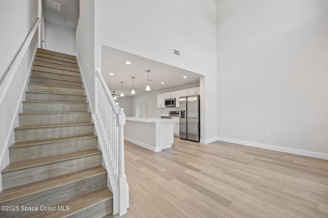 208 Hidden Woods Place, Melbourne, FL 32901