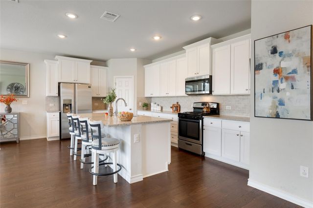 7404 Albany DR, Austin, TX 78754