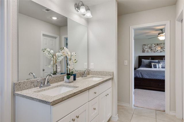 7404 Albany DR, Austin, TX 78754