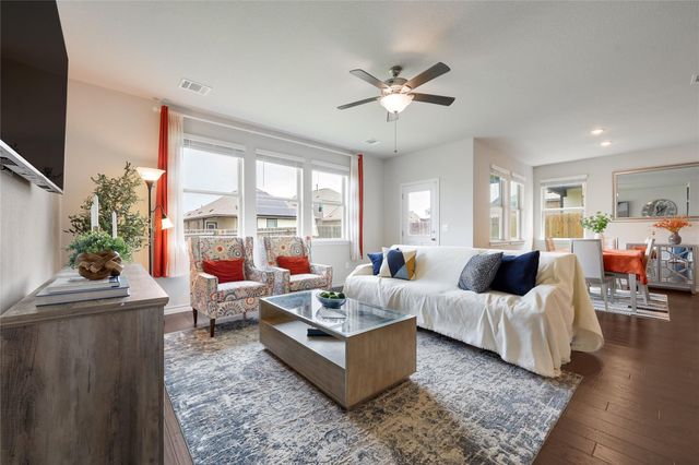 7404 Albany DR, Austin, TX 78754