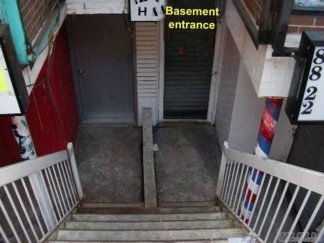 88-22 Roosevelt Avenue, Jackson Heights, NY 11372