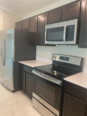 1960 TRAVERSE WAY, Kissimmee, FL 34746