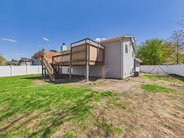 9380 Hale Avenue S, Cottage Grove, MN 55016
