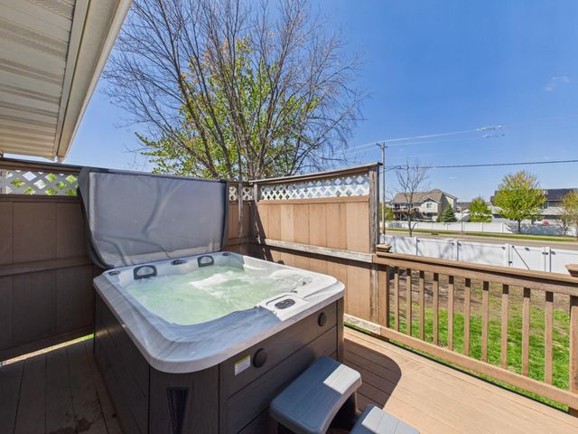 9380 Hale Avenue S, Cottage Grove, MN 55016