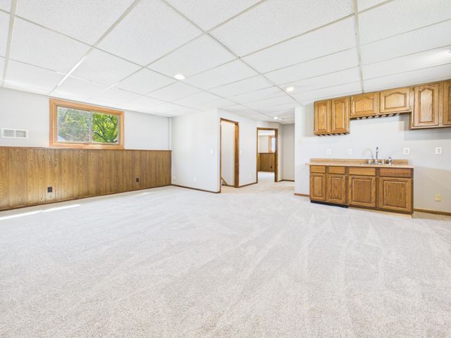 9380 Hale Avenue S, Cottage Grove, MN 55016