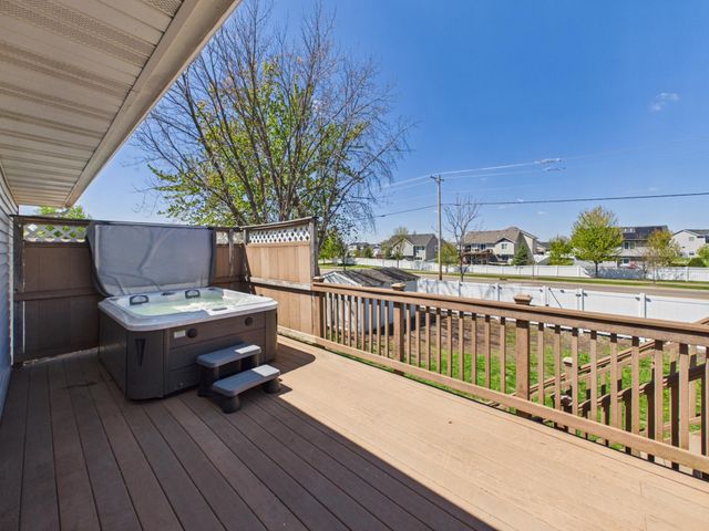 9380 Hale Avenue S, Cottage Grove, MN 55016
