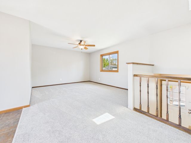 9380 Hale Avenue S, Cottage Grove, MN 55016