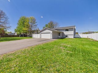 9380 Hale Avenue S, Cottage Grove, MN 55016