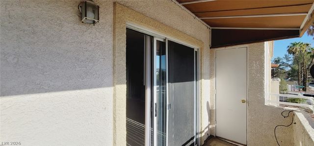 1900 North Torrey Pines Drive 203, Las Vegas, NV 89108