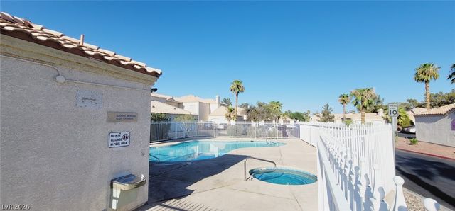 1900 North Torrey Pines Drive 203, Las Vegas, NV 89108