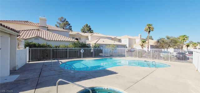 1900 North Torrey Pines Drive 203, Las Vegas, NV 89108