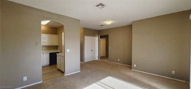 1900 North Torrey Pines Drive 203, Las Vegas, NV 89108