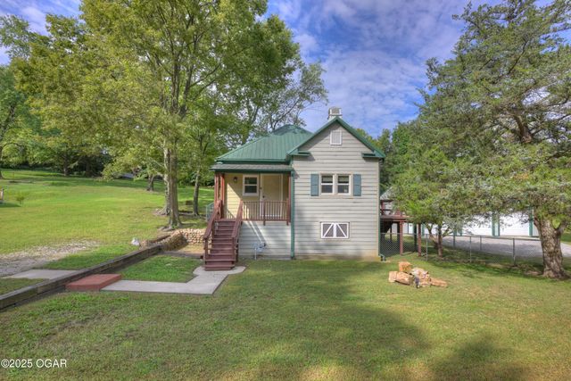 328 S Lincoln Street, Neosho, MO 64850