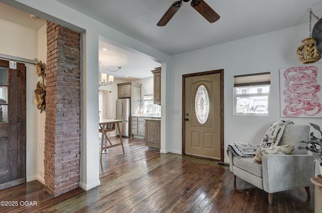 328 S Lincoln Street, Neosho, MO 64850