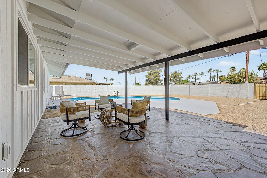 Image 26 of property listing at 4642 E CORONADO Road, Phoenix, AZ 85008