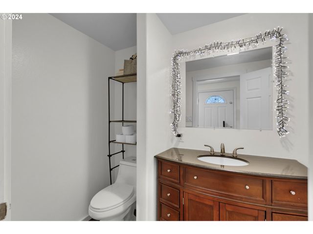 2916 Ne 119TH St, Vancouver, WA 98686