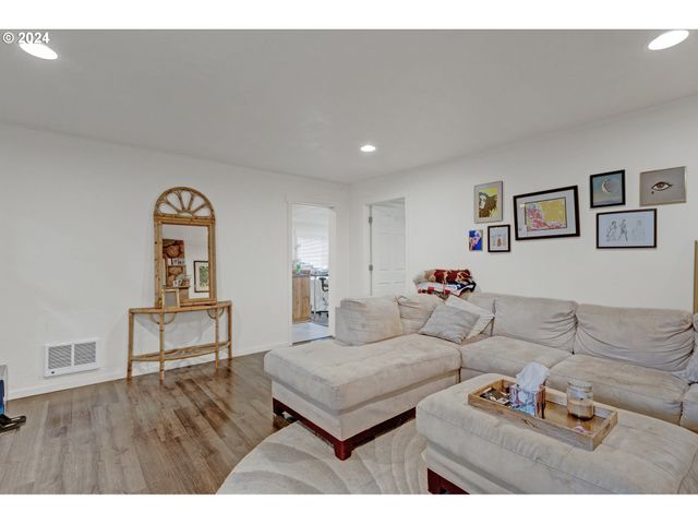 2916 Ne 119TH St, Vancouver, WA 98686