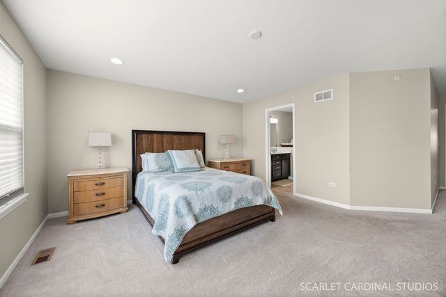 2996 Henley Lane, Naperville, IL 60540