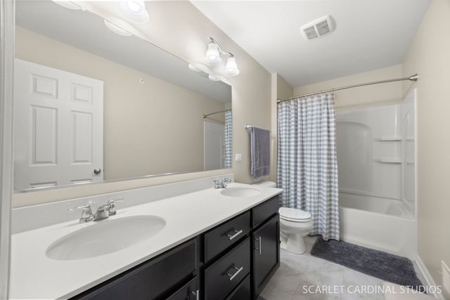 2996 Henley Lane, Naperville, IL 60540