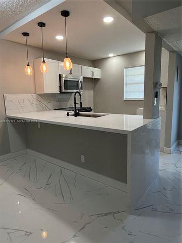 5102 NW 36th Street 605, Lauderdale Lakes, FL 33319