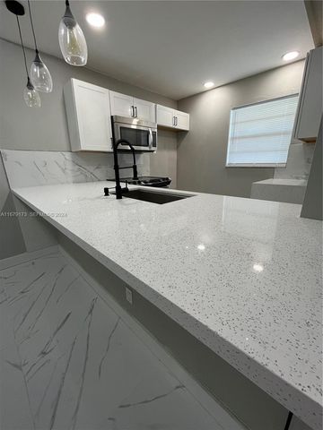 5102 NW 36th Street 605, Lauderdale Lakes, FL 33319