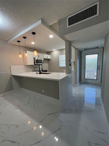 5102 NW 36th Street 605, Lauderdale Lakes, FL 33319